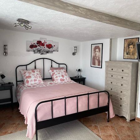 Relais Des Tourterelles Bed & Breakfast La Neuville-aux-Joutes Exterior photo