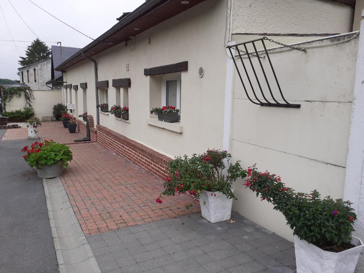 Relais Des Tourterelles Bed & Breakfast La Neuville-aux-Joutes Exterior photo