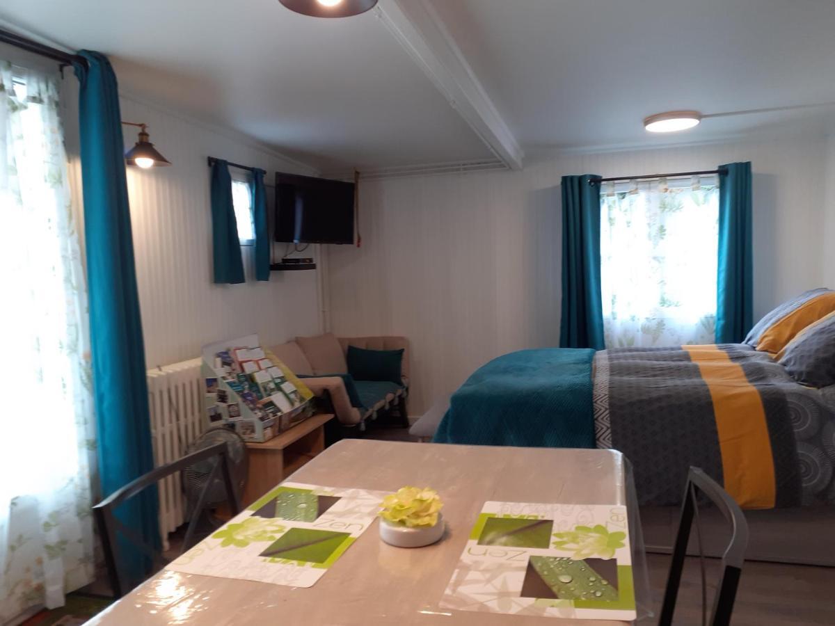 Relais Des Tourterelles Bed & Breakfast La Neuville-aux-Joutes Exterior photo