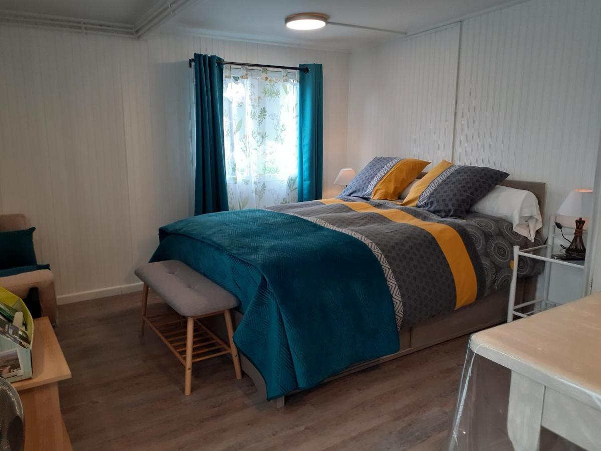 Relais Des Tourterelles Bed & Breakfast La Neuville-aux-Joutes Exterior photo