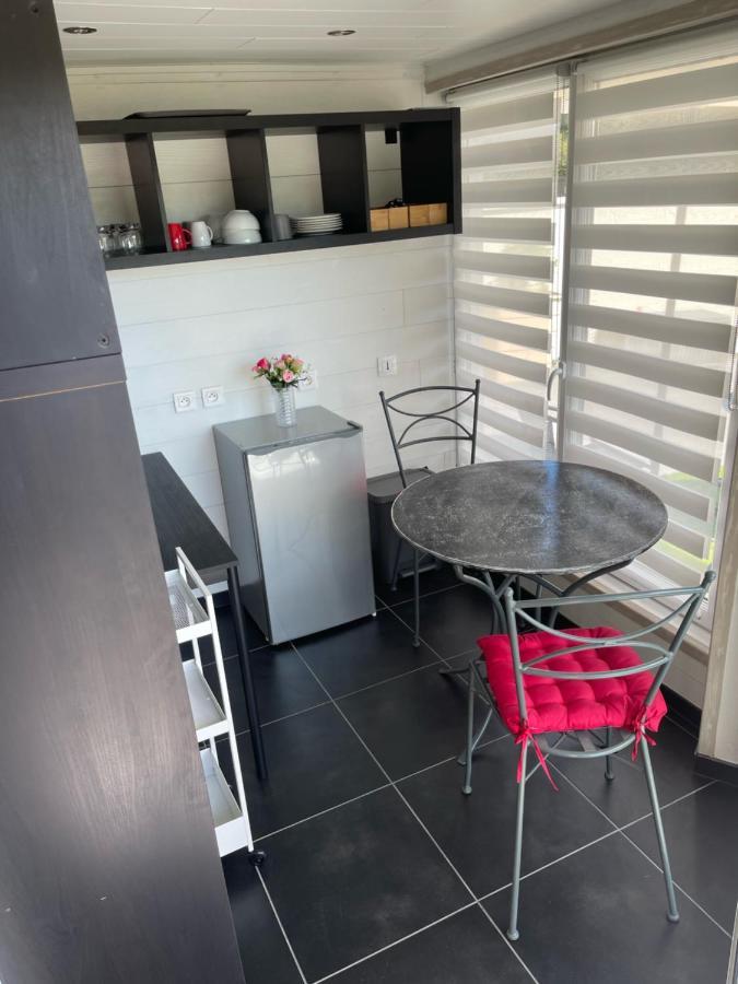 Relais Des Tourterelles Bed & Breakfast La Neuville-aux-Joutes Exterior photo